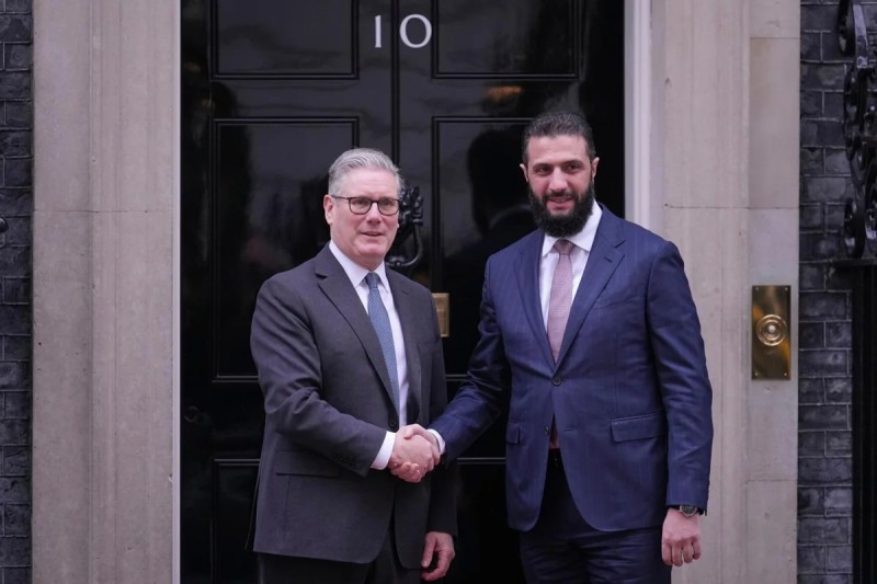 Əhməd əl-Şəra Britaniyaya səfər etdi - Starmerlə görüşdü