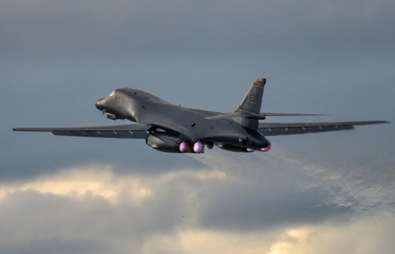 ABŞ İrandakı hədəflərə 12 mindən çox döyüş uçuşu həyata keçirib