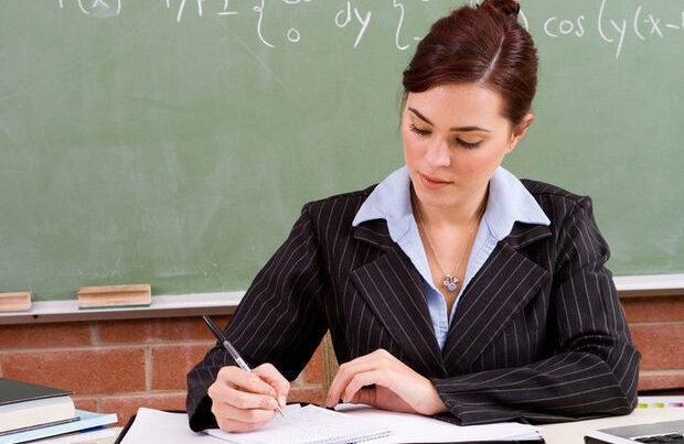 Bu şəxslər də müəllim işləyə biləcək