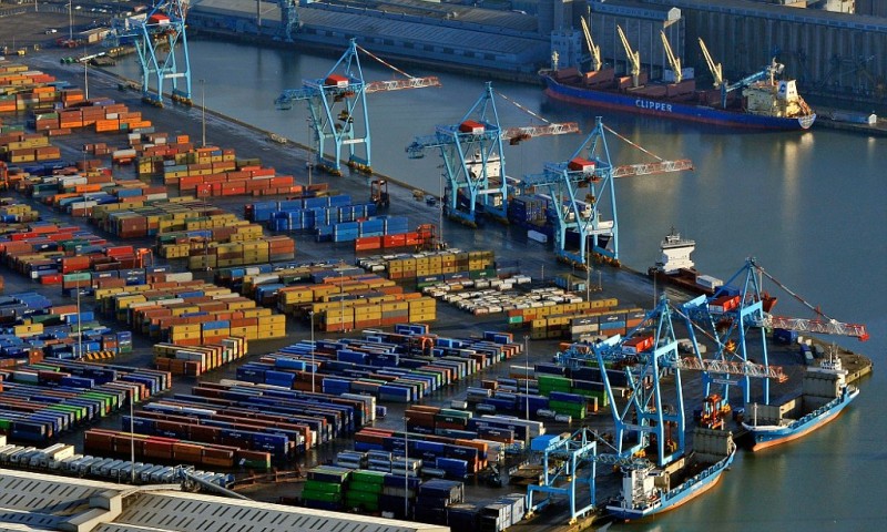 ABŞ-nin ticarət kəsiri 4,9% artıb