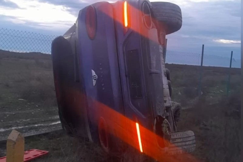 “Bentley” aşdı, 1 nəfər xəsarət aldı - VİDEO