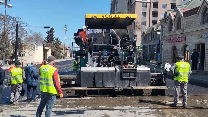 Suraxanıda növbəti küçə asfaltlanır - FOTO