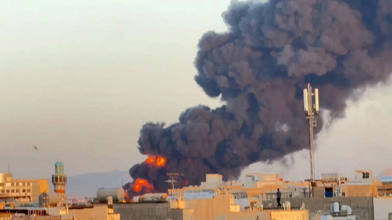 Məşhəd hava limanı vuruldu