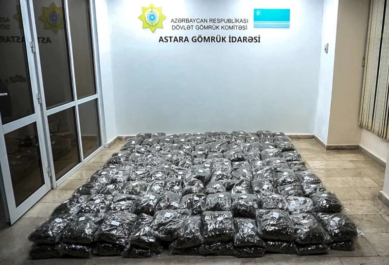 Quru meyvə adı ilə külli miqdarda narkotik keçirmək istədilər - FOTO