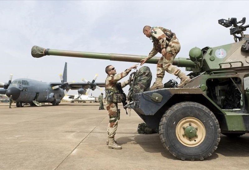 Fransa ordusu münaqişələrə hazırlaşır