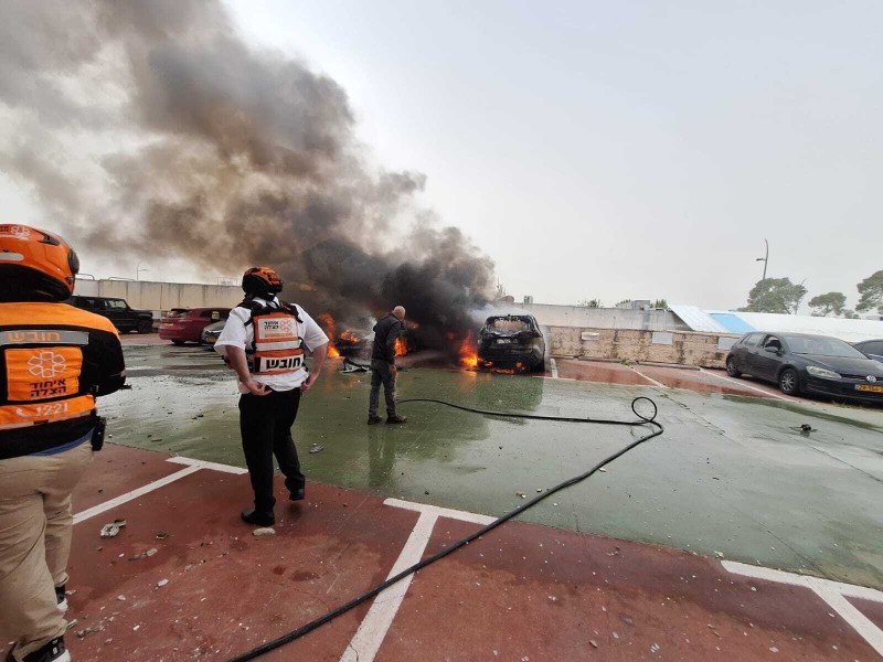 İran kaset başlıqlı raketlərlə İsraili vurdu