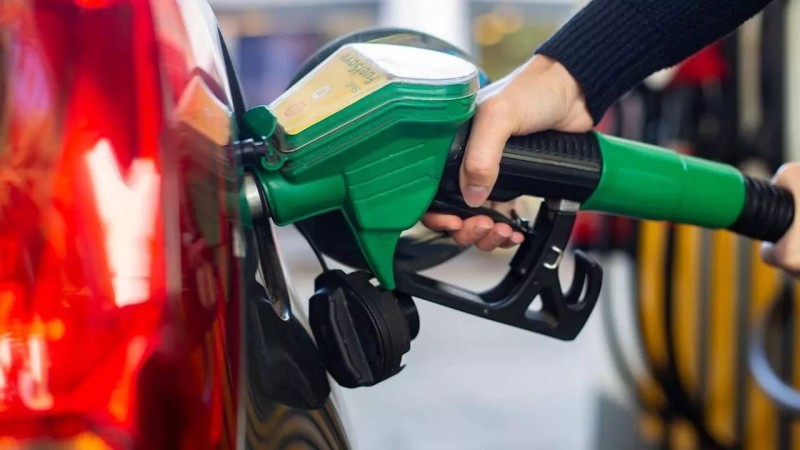 Bu ölkədə ŞOK BAHALAŞMA: benzin 43%, dizel isə 55%...
