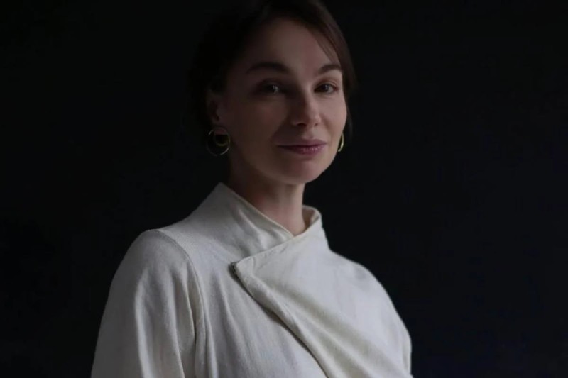 41 yaşlı müğənni ilk dəfə ana oldu - FOTO