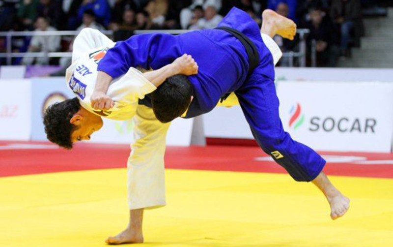 Yeniyetmə cüdoçular ilk gündə 13 medal qazanıblar