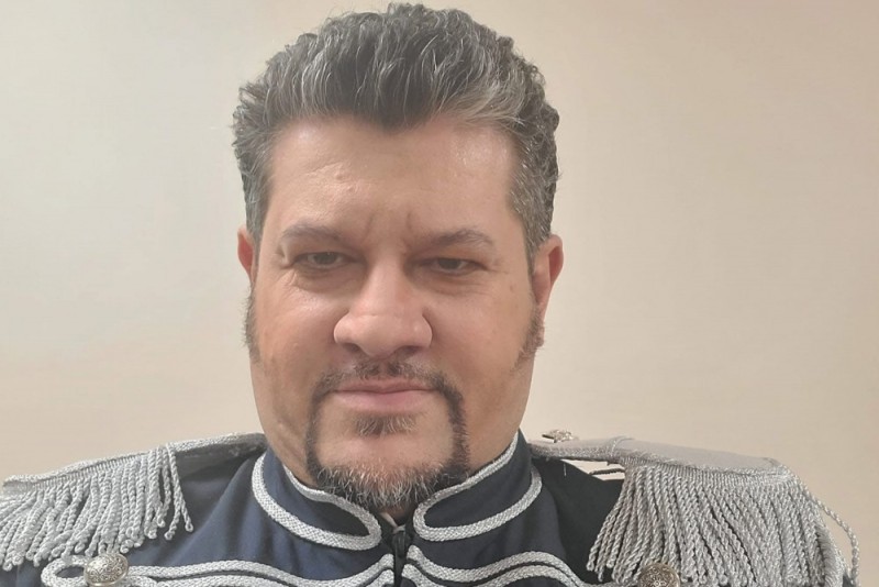 Teatrdan Xalq artistinin işdən çıxarılması ilə bağlı AÇIQLAMA