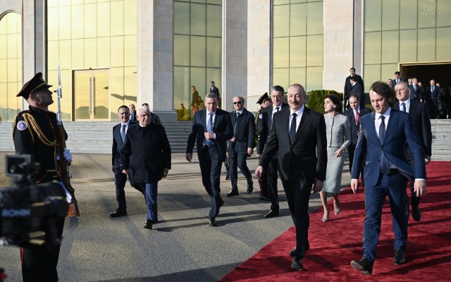 İlham Əliyevin Gürcüstana səfəri başa çatdı - FOTOLAR