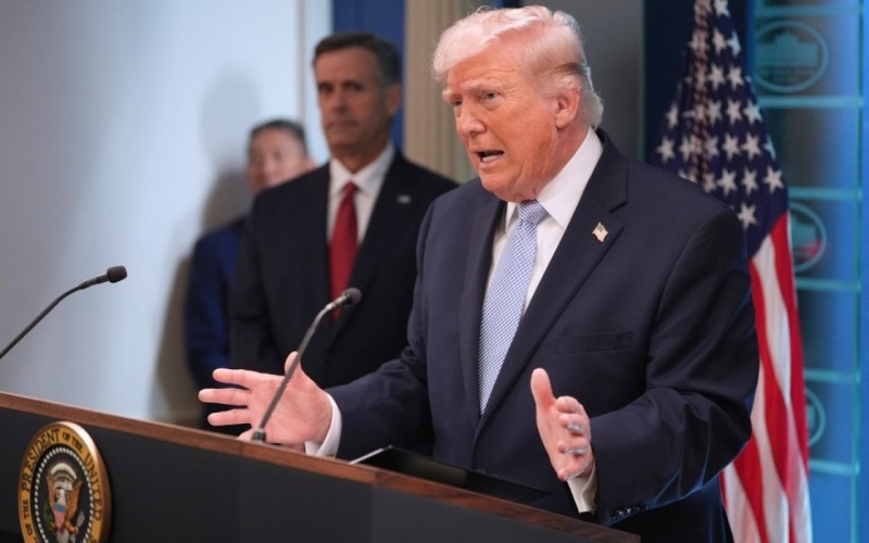 İranda təyyarəçilərin xilas planı - Tramp danışdı