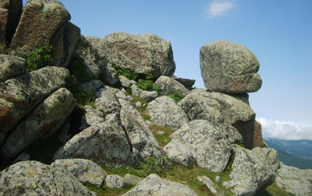 İtkin düşmüşdü - Meyiti qayalıqda tapıldı