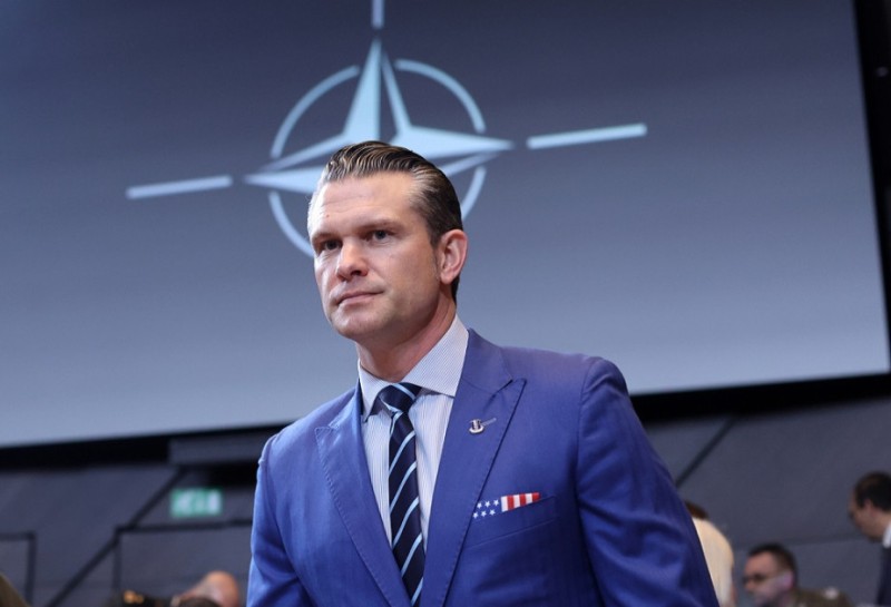 Heqsetin impiçmenti tələb olundu