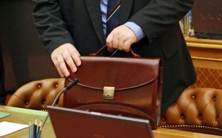 Həkim-terapevt şöbə müdiri təyin EDİLDİ