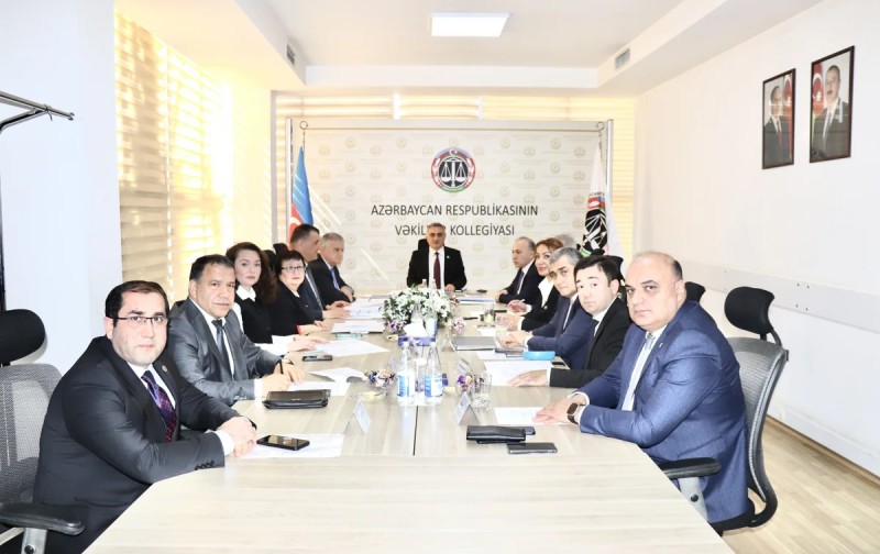 Bir vəkil kollegiyadan xaric edildi