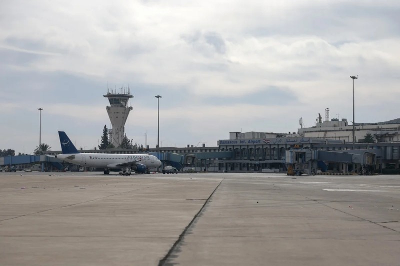 Dəməşqdə uçuşlar bərpa edildi