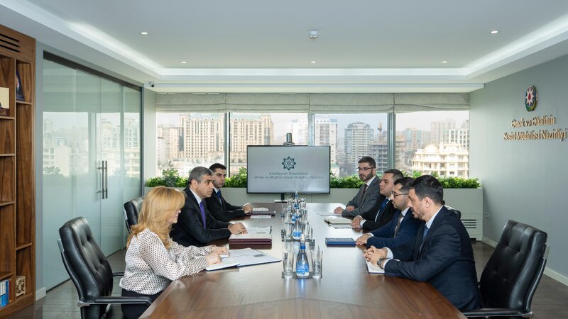 Anar Əliyev “Yüksəliş” müsabiqəsinin qalibləri ilə görüşdü 