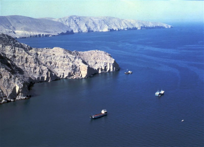 Hörmüz boğazı açılmalıdır