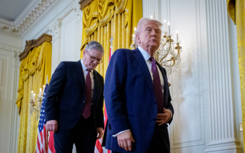 Tramp onunla Hörmüz boğazının açılmasını müzakirə etdi