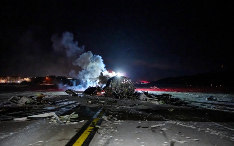 Fransada hərbi təyyarə qəzaya uğradı