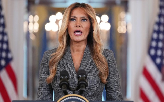 Melaniyanın ingilis dilində danışa bilməməsi gündəm oldu - VİDEO