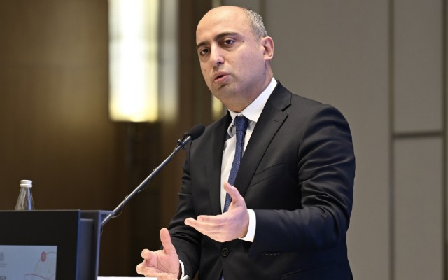 Nazirdən imtahanlarda sual hazırlayan mütəxəssislərə müraciət - VİDEO