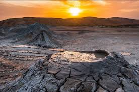 Azərbaycanda palçıq vulkanı püskürdü