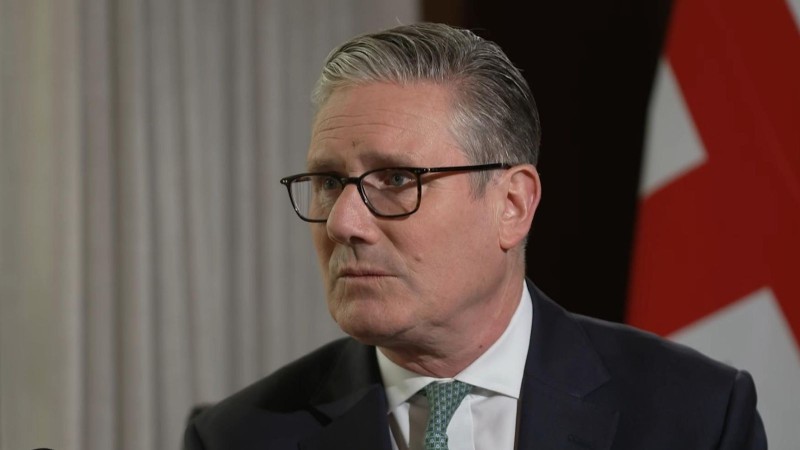 Starmer Qətərə getdi