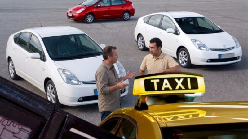 Yeni QAYDALAR GƏLİR: Taksi sürücülərini NƏ GÖZLƏYİR?