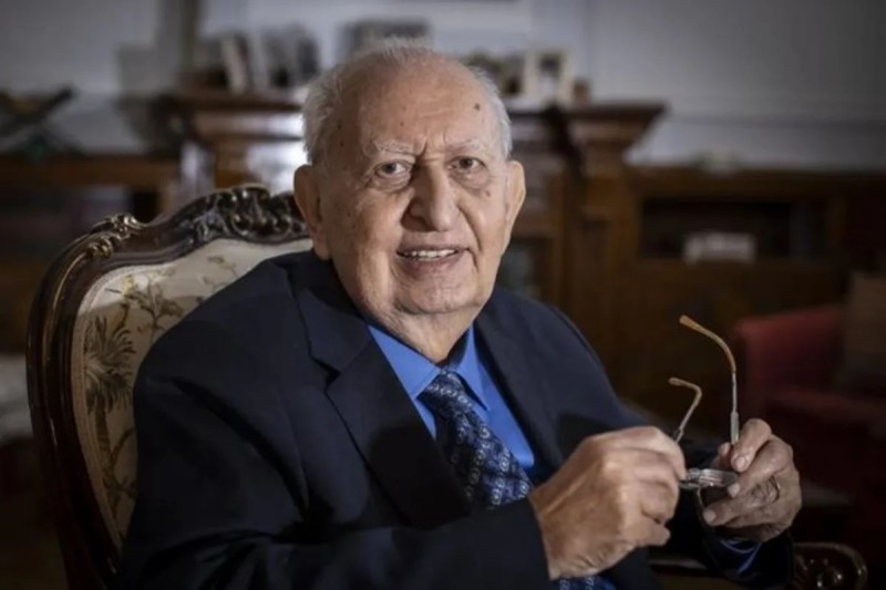 Türkiyə parlamentinin keçmiş sədri VƏFAT ETDİ