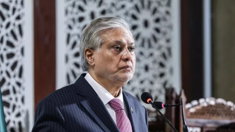 İshaq Dar: Vaşinqton və Tehranın konstruktiv dialoquna ümid edirik