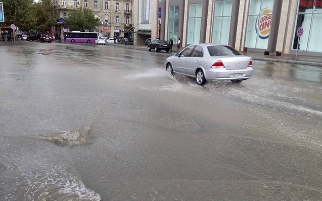 ADSEA sədri: 7 aya yağan yağış iki gündə yağdı