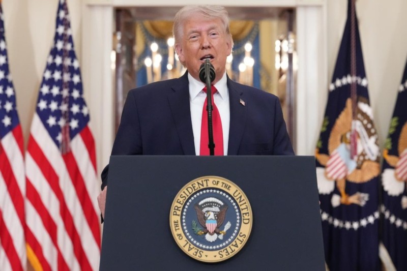 Tramp Hörmüz boğazının tezliklə açılacağını bildirib