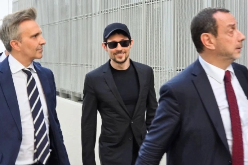 WhatsApp Pavel Durovun tənqidlərinə cavab verib