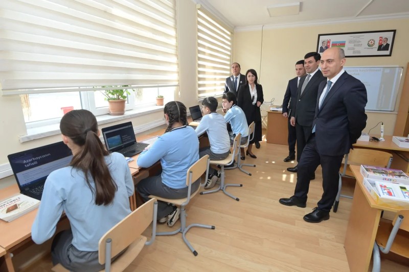 Emin Əmrullayev Xaçmazda tədris prosesi ilə tanış oldu - FOTO