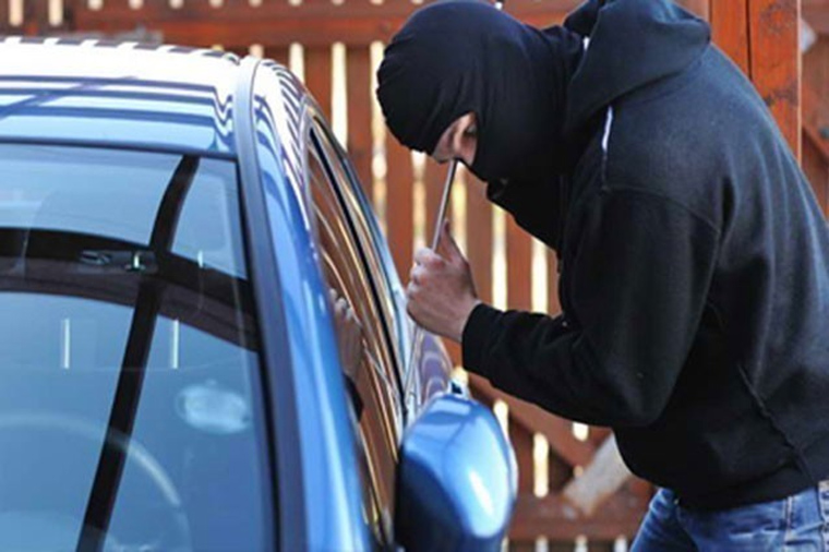 Bakıda 5 avtomobildən oğurluq edildi - Saxlanılan var