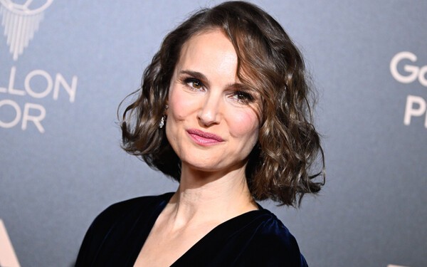 44 yaşlı aktrisa üçüncü dəfə ana olacaq