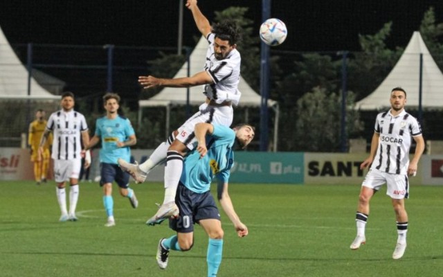 “Zirə” – “Neftçi” oyununda qalib müəyyənləşmədi