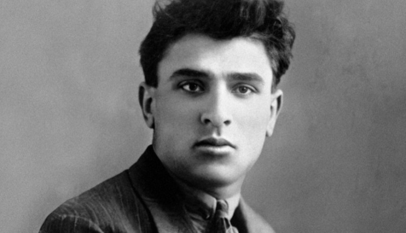 Sel Mikayıl Müşfiqin xatirə muzeyini bu hala saldı - FOTO