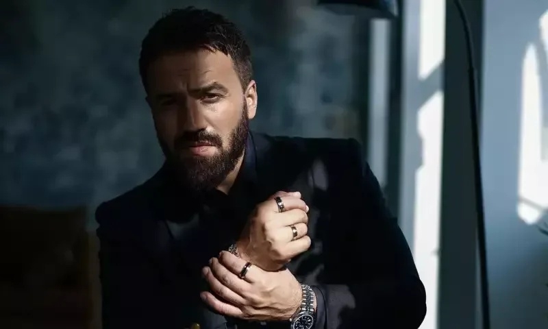 “Özlərini elə aparırdılar ki...” - Zamiq seriallar barədə 