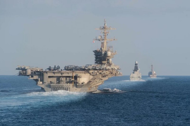 ABŞ İranla əlaqəli gəmiləri saxlaya bilər