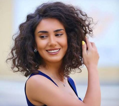 “Şou-biznesdəki əkizim Tünzalə Ağayevadır”