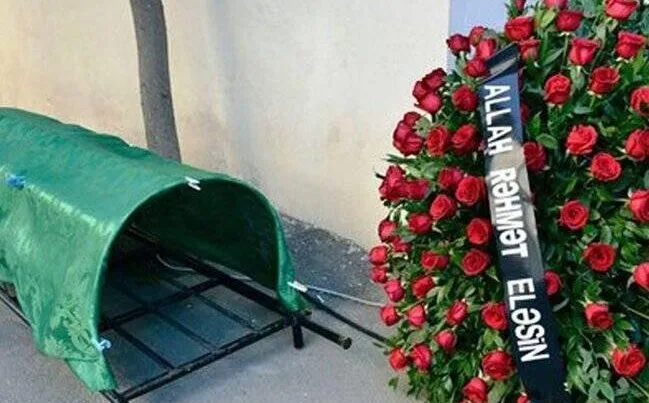 Vüqar Əşrəfzadə vəfat etdi