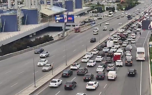 Bu yollarda tıxac var - SİYAHI