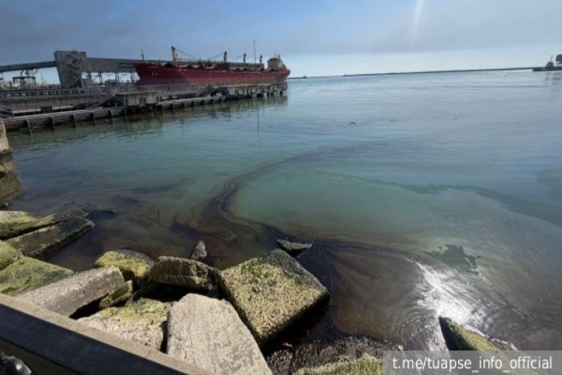Krasnodarda dron zərbələri: neft sızması oldu
