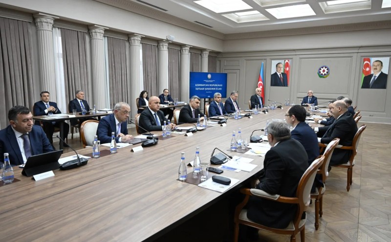 Əli Əsədov yenidən məmurları topladı - FOTOLAR