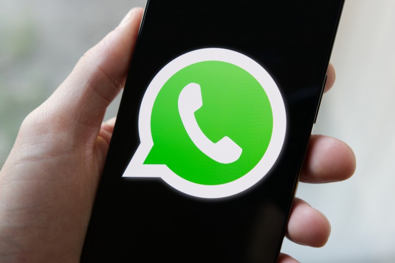 Onlara WhatsApp qadağan edilir
