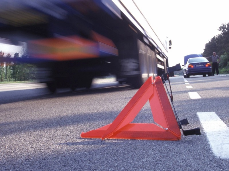 KamAz yaşlı qadını vurdu