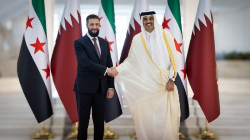 Şaraa Qətər Əmiri ilə görüşdü